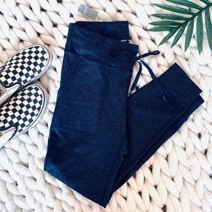 🌿 Aerie Play Pocket & Cuff Legging 🌿